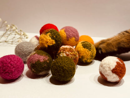 100% natural wool handmade ball toy