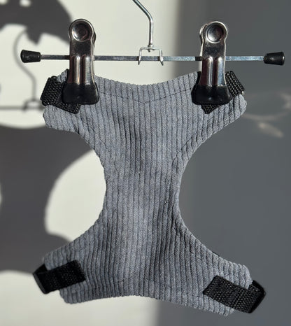 Adjustable handmade cat harness + a course on how to train your cat walk on a leash FOR FREE